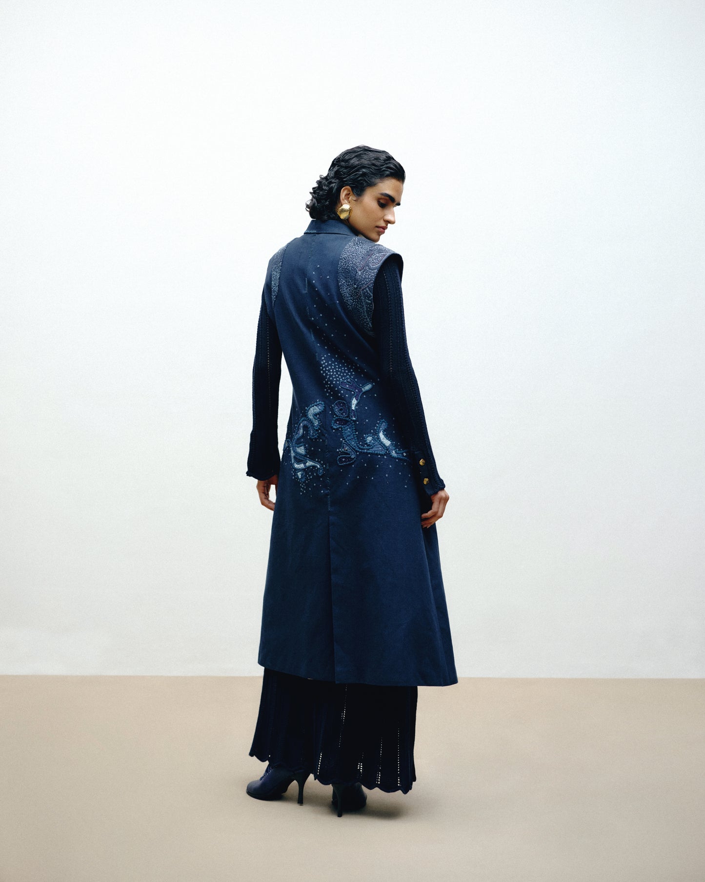 Sleeveless Long Coat
