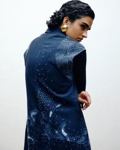 Sleeveless Long Coat
