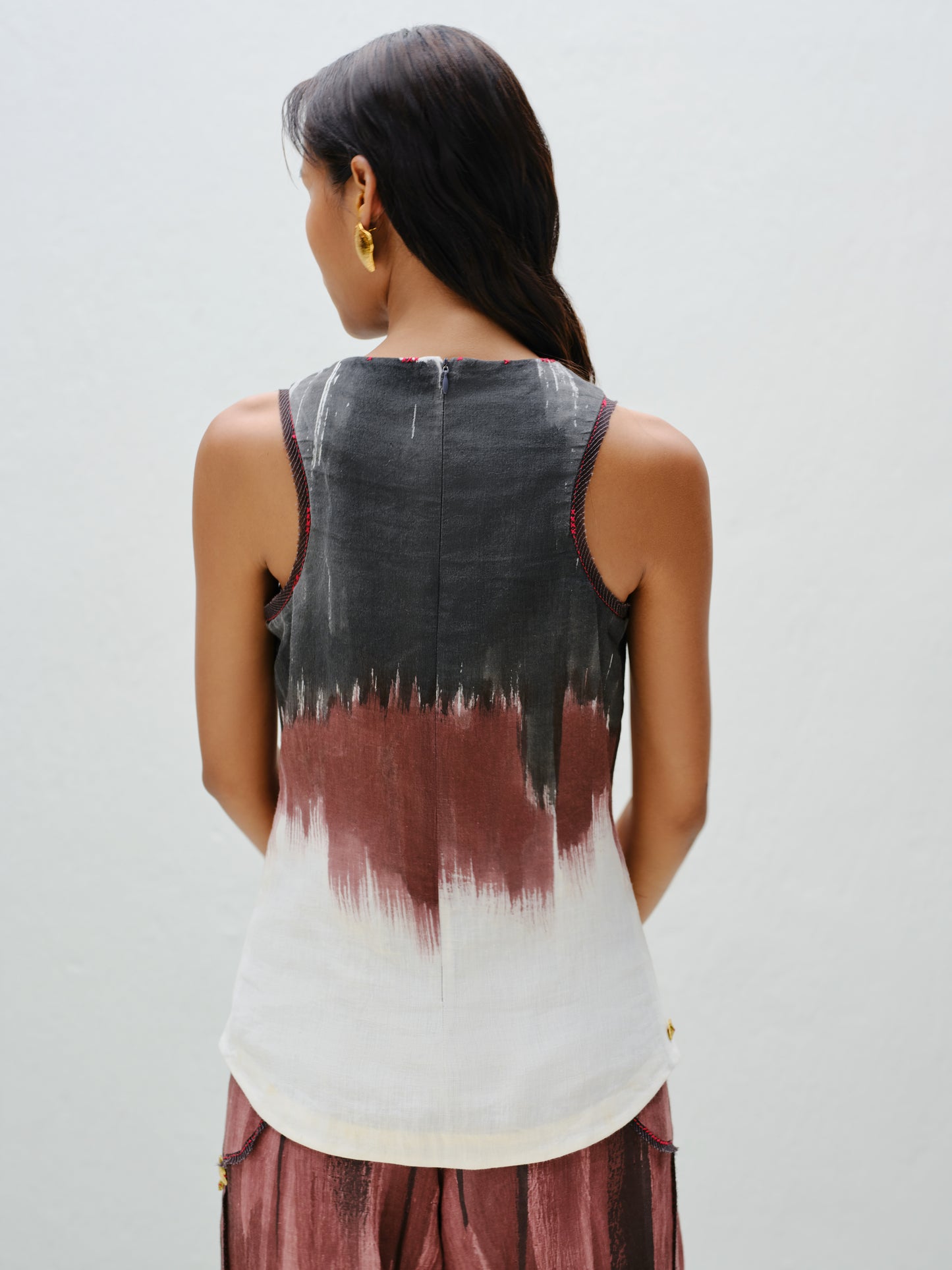 Boat Neck Tank