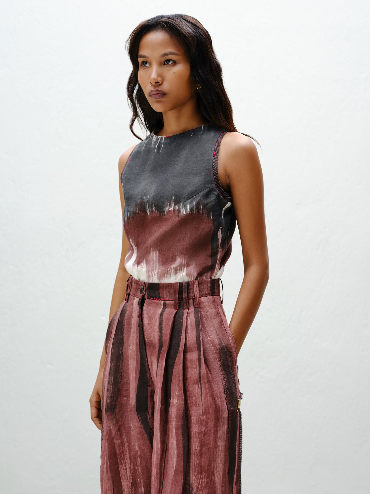 Boat Neck Tank