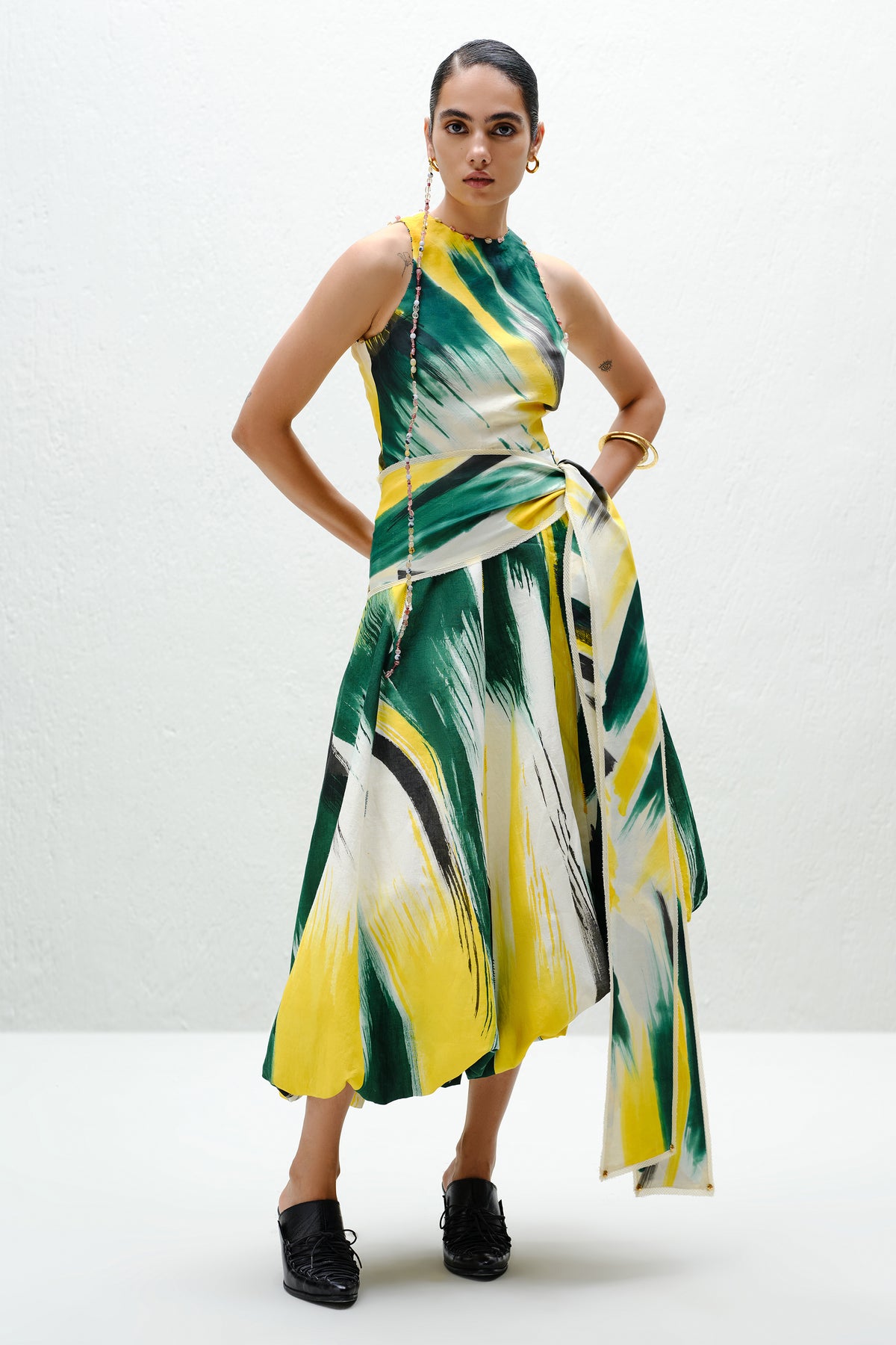 Green Asymmetric Balloon Skirt